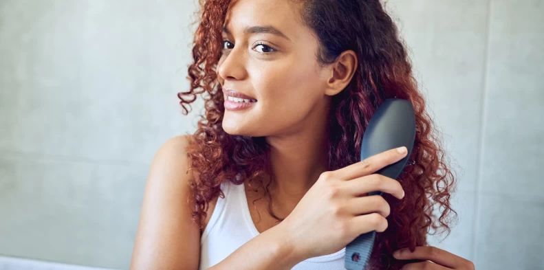 Escova de Cabelo Polvo: Como Usar e Por Quê Ela é Essencial para Cabelos Cacheados?
