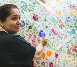 "Amor à primeira vírgula": a história de Manuella Osterne com a pintura Bauer
