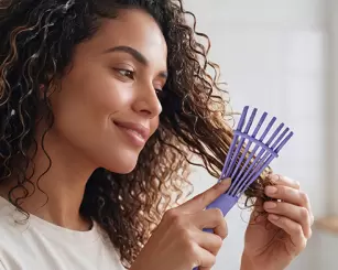 Como escolher a escova de cabelo ideal para cada tipo de fio
