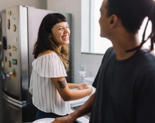 7 dicas eficazes para lavar louças de forma rápida e eficiente