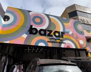 Condor doa mais de 2.500 Mops para o Bazar da Gerando Falcões
