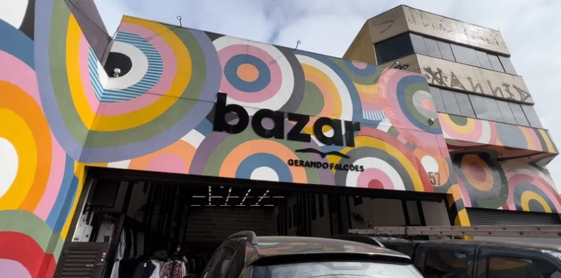 Condor doa mais de 2.500 Mops para o Bazar da Gerando Falcões