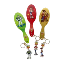 Escova Oval com Chaveiro Toy Story